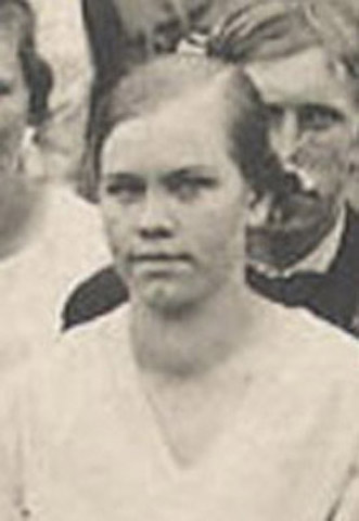 kuva 30. Fanni Nieminen v 1924 Hietasen Eevan häissä. 