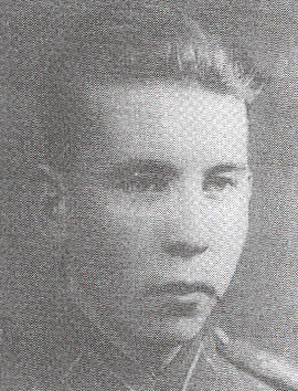 Kalle Kosti Salminen k. 10.6.1944 Mainilassa.