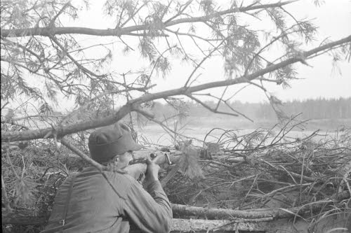 Taipaleella taistellaan jälleen! Taipaleenjoen suu ja Linnamäki. Taipale 1941.08.24